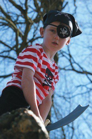 Déguisement pirate 6 - 8 ans (couverture)