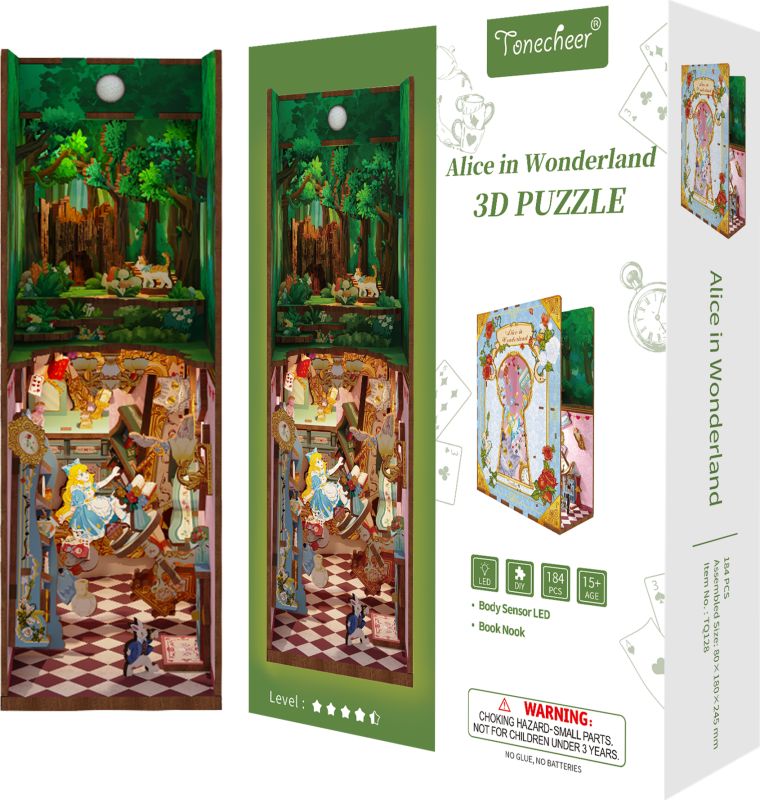 Book Nook - Alice in Wonderland (couverture)